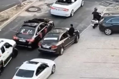 Bursa'da düğün konvoyu yolu trafiğe kapattı