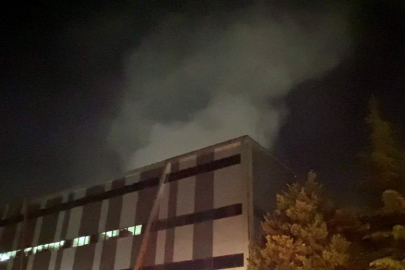 Bursa'da tekstil fabrikasının çatısında yangın paniği