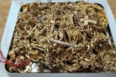 Türkiye’ye sokulmak istenen 708 gram kaçak altın komşuya takıldı