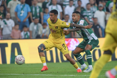 Bursaspor, İstanbulspor'u 4-0 mağlup etti