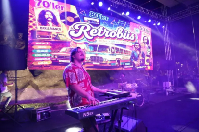 İnegöl Gastronmi Festivali'nde lezzet şöleni retrobüs coşkusuyla taçlandı