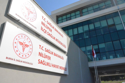 Bursa'da kırmızı etek sevdası 61 yaşında 25 kilo verdirdi