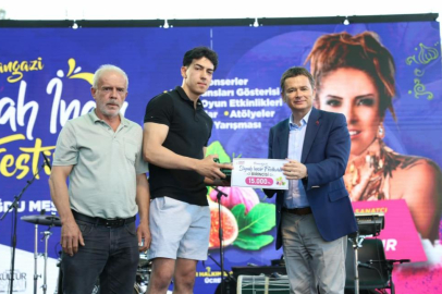 Osmangazi’nin siyah inciri festivalde görücüye çıktı