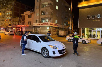 İnegöl'de polis kuş uçurtmadı, bin 412 kişi sorgulandı