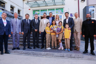 Başkan Vekili Biba, öğrencilerin ilk ders heyecanına ortak oldu