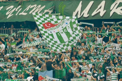 Bursaspor taraftarından Kızılyıldız’a pankartlı yanıt