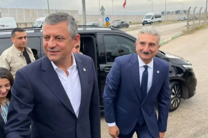 YENİ Parti Lideri Özel, Bozbey’i cezaevinde ziyaret etti