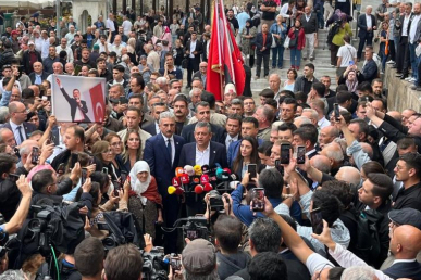 YENİ Parti Lideri Özel: Milletin koyduğu ismi değiştirtmeyiz