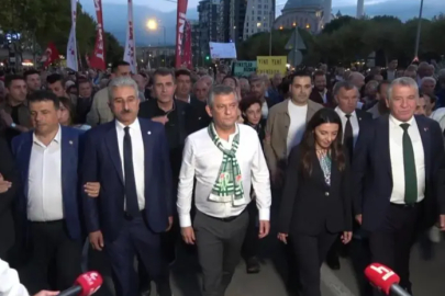 Özgür Özel: "Barış içinde kardeşçe yaşamayı vaat ediyoruz"