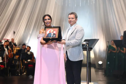 Başkan Aydın: Zeki Müren unutulmayacak
