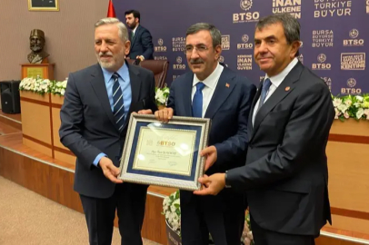 Cumhurbaşkanı Yardımcısı Yılmaz Bursa iş dünyasının temsilcileriyle bir araya geldi