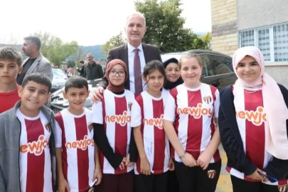 Yeniceköy’de 750 öğrenci İnegölspor formasına kavuştu