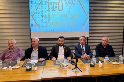 Bursa'da dünya ve Türkiye ekonomisi ele alındı