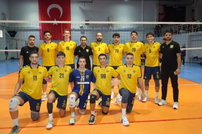Yenişehir Belediyespor filede set vermiyor