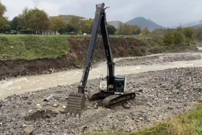 Bursa'daki toprak kayması suyun akış yönünü değiştirdi
