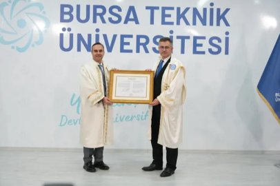 BTÜ’den Bakan Kacır’a fahri doktora ünvanı
