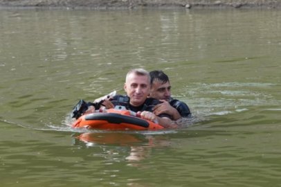 Bursa itfaiyesinden insansız cankurtaran aracı tatbikatı