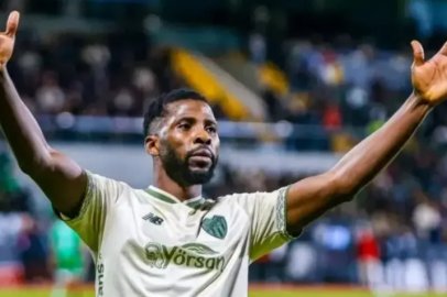 Kelechi Iheanacho’dan Bursaspor taraftarına Süper Lig sözü