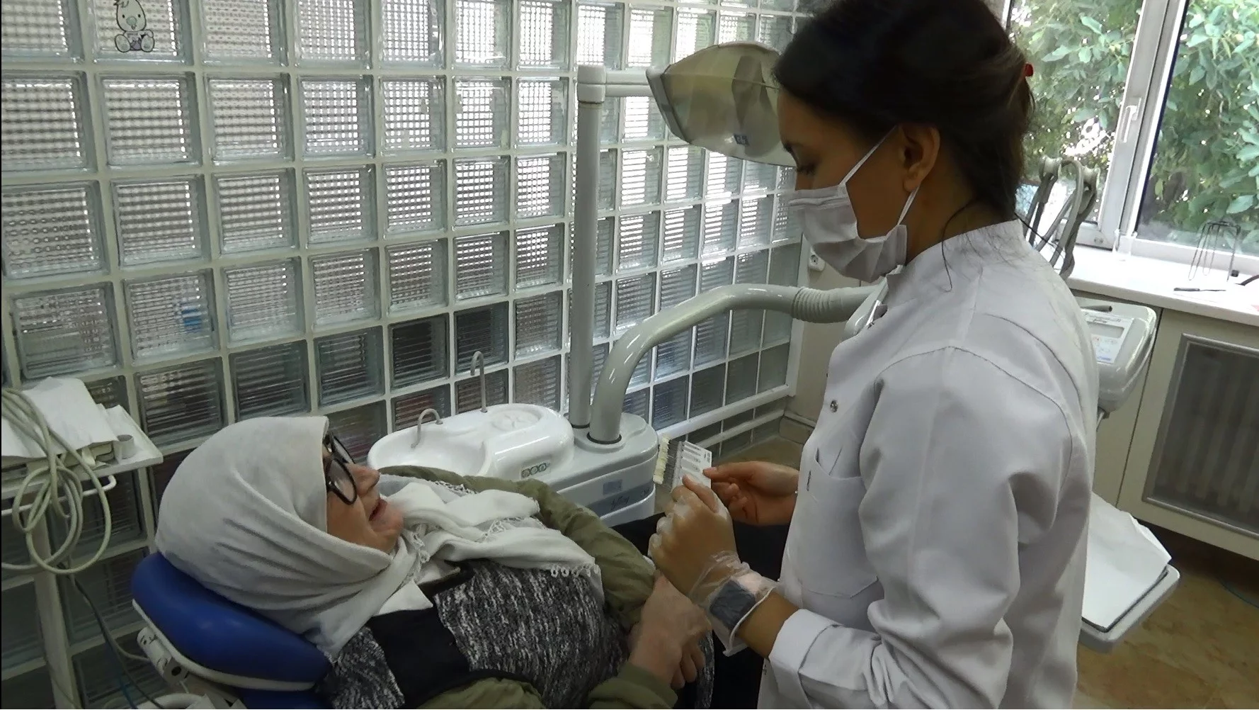 65 yaş üstü hastalar için ilk diş polikliniği açıldı