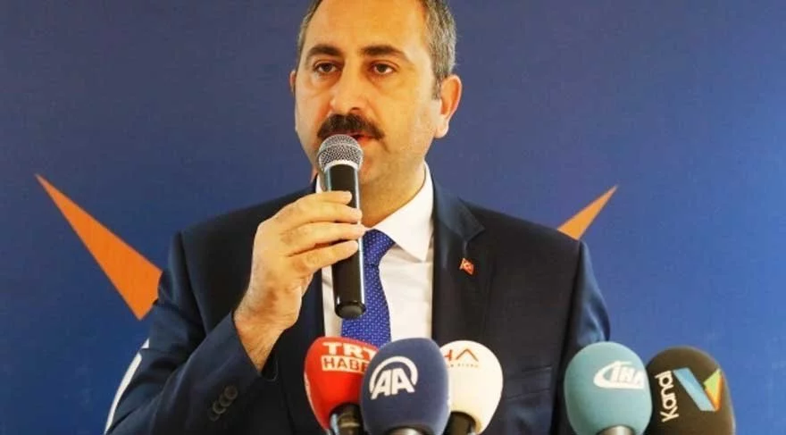 Adalet Bakanı Gül'den Adil Öksüz açıklaması
