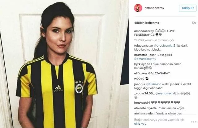 Amanda Cerny'den bu kez Fenerbahçe paylaşımı geldi