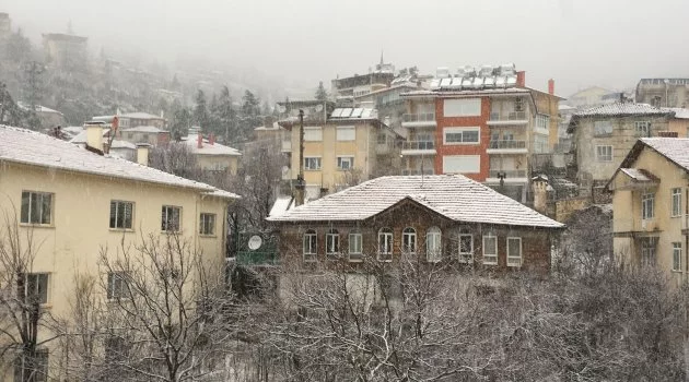 Antalya'nın yüksek ilçelerinde kar yağışı