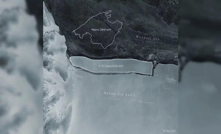 Antarktika’da 4 bin 320 kilometrekarelik buz kütlesi koptu