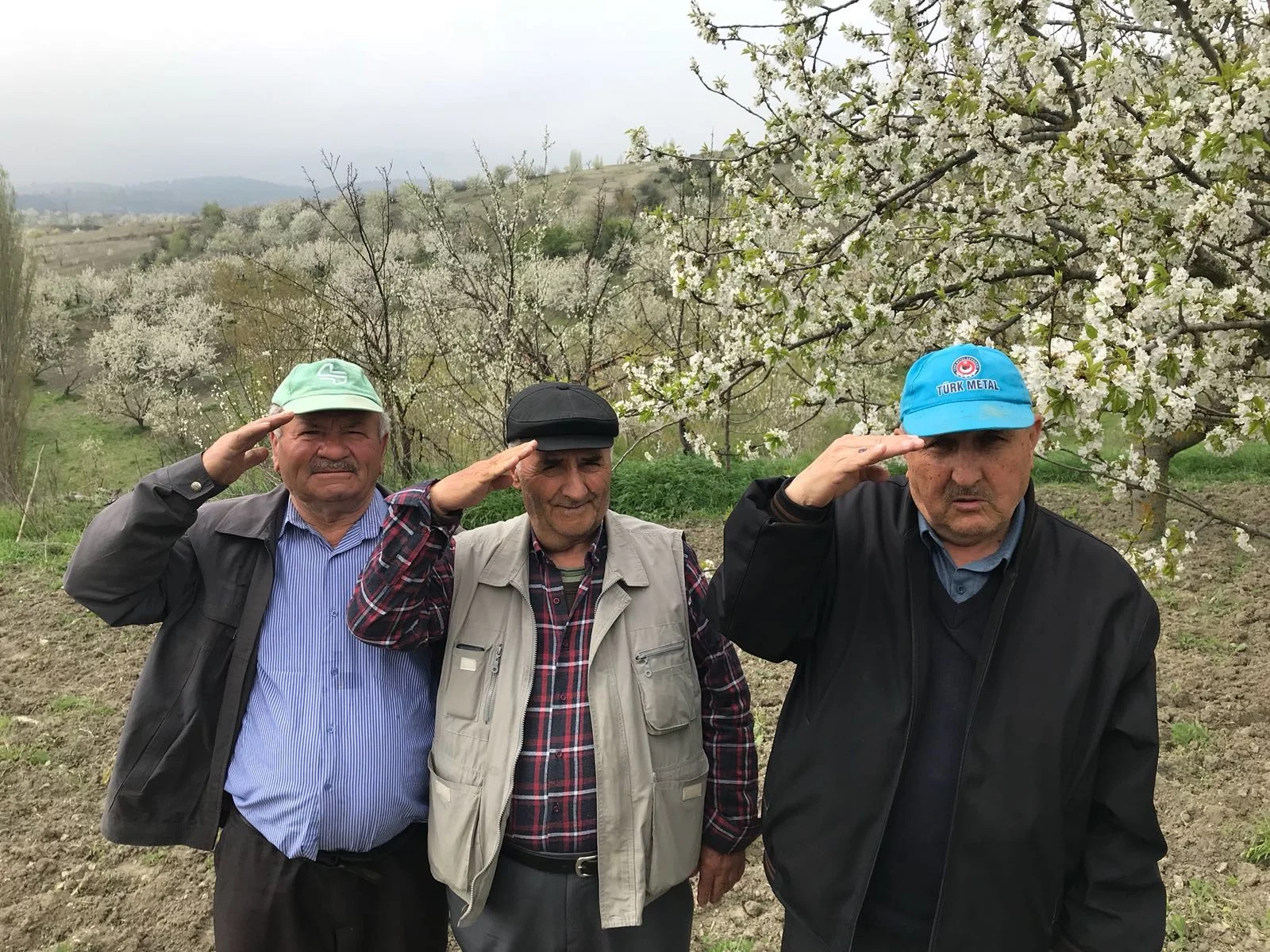 Askerlik arkadaşları 48 yıl sonra Bursa’da buluştu