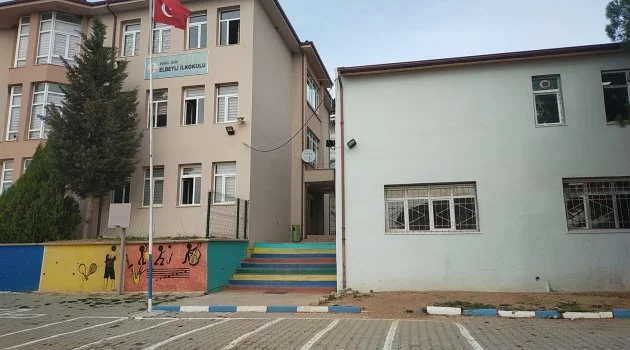 Atatürk'ü anma etkinliği görüntüleri için soruşturma açılan okul Bursa'da çıktı