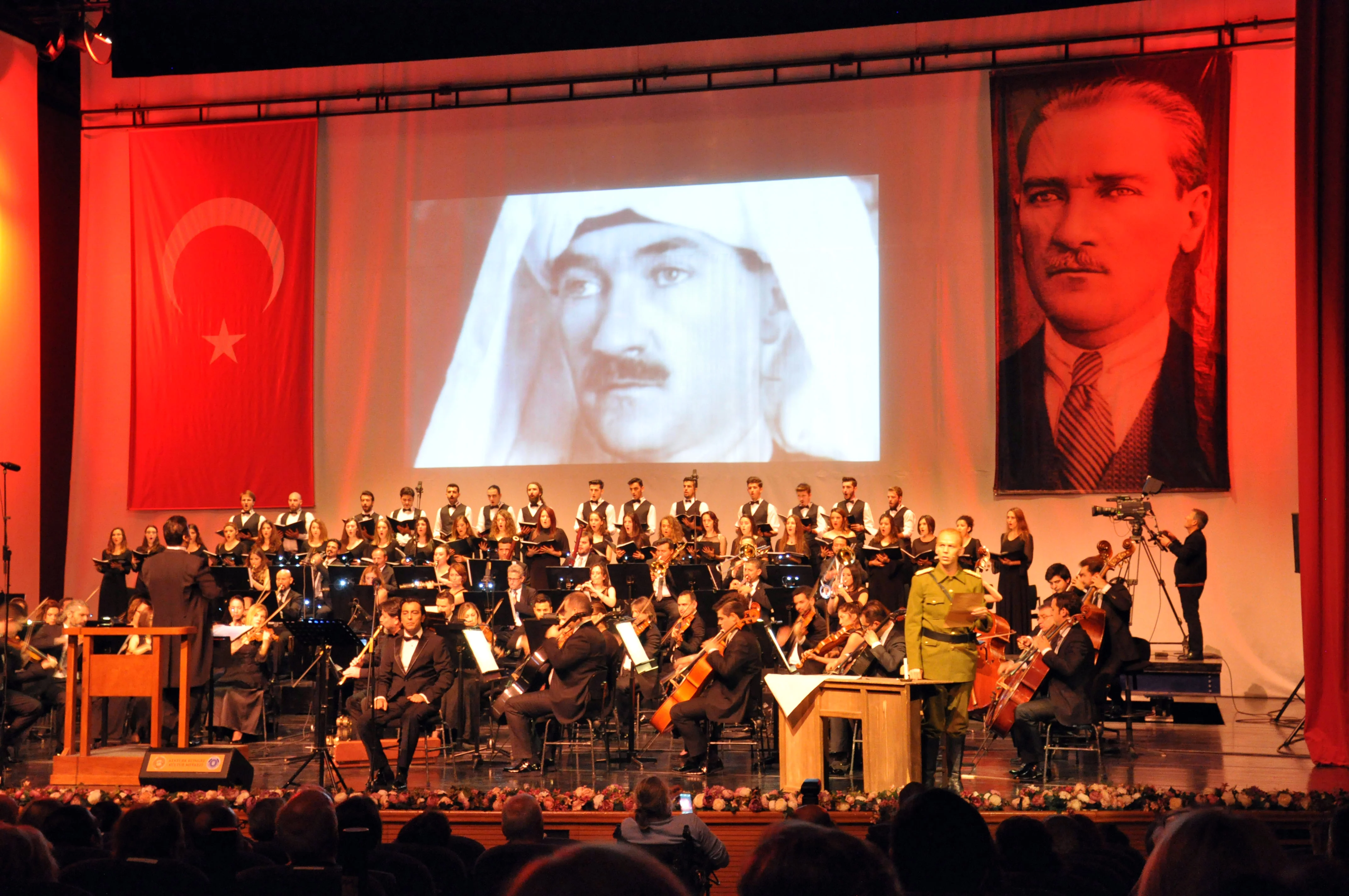 Atatürk’ü anma konseri duygu seline sahne oldu