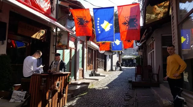 Bağımsızlığının 12'nci yılını kutlayan Kosova'da gündem 'işsizlik'