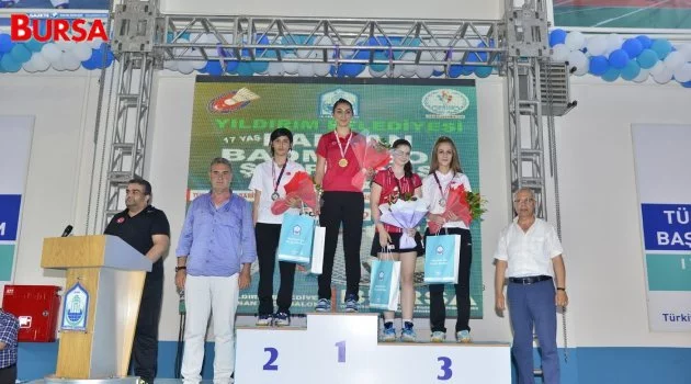 Balkan Badminton Şampiyonası'nda Zirve Türkiye'nin