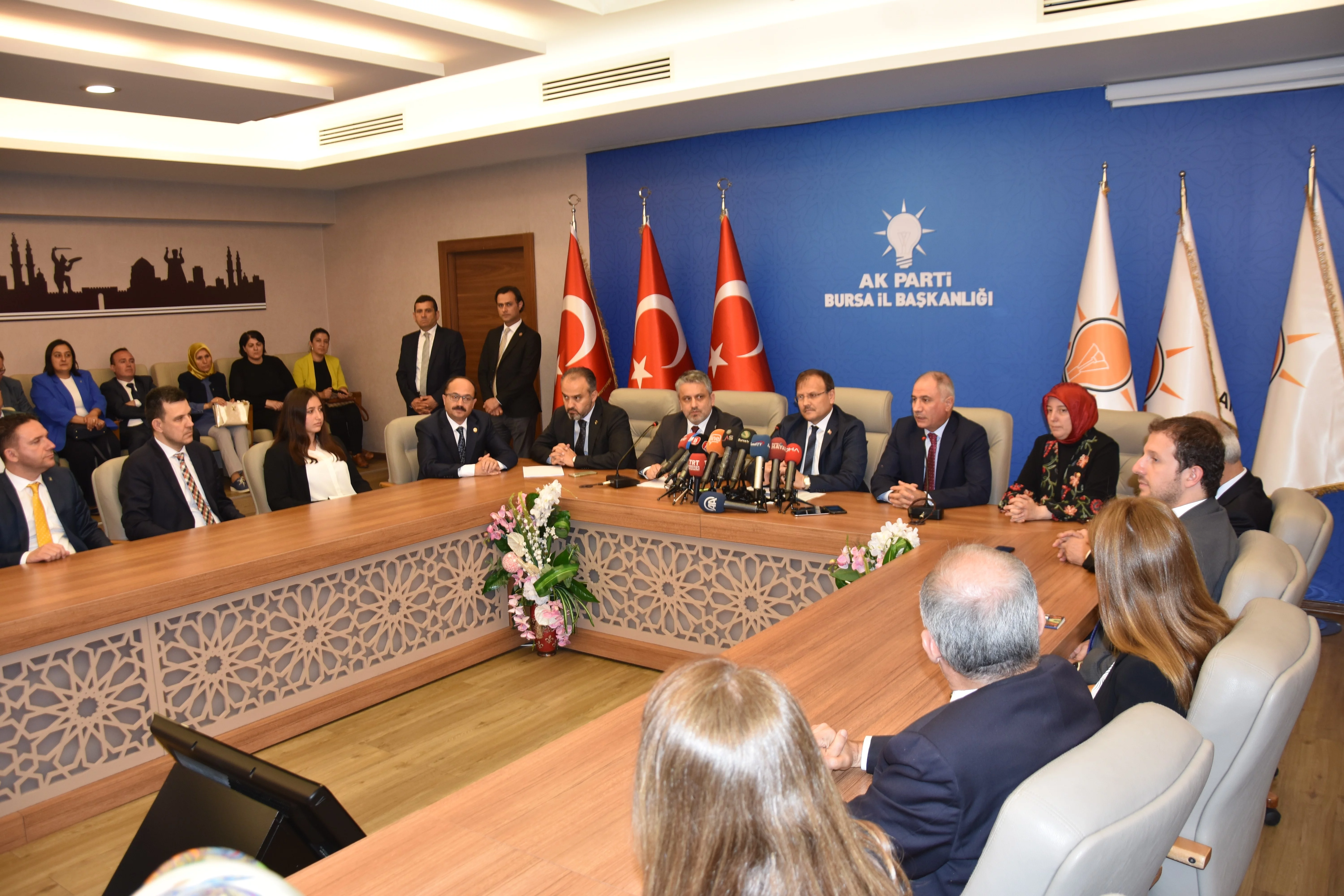 Başbakan Yardımcısı Çavuşoğlu: "25 Haziran sabahı Türkiye’de güven ve istikrar daha da güçlenecektir"