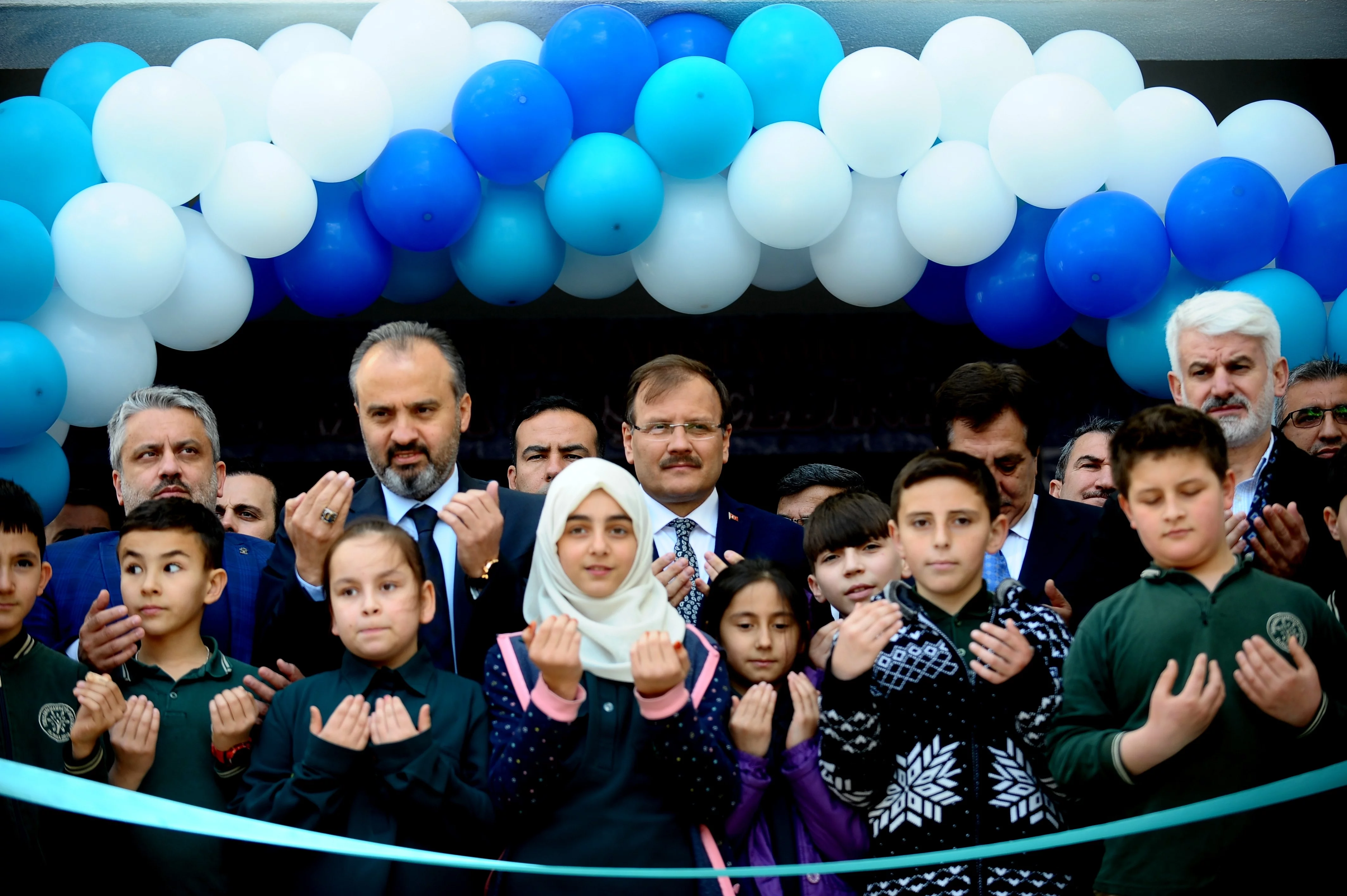Başbakan Yardımcısı Çavuşoğlu Bursa'da okul açılışına katıldı