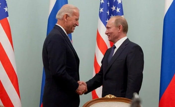 Biden ve Putin’in haziranda Cenevre'de yüz yüze görüşeceği iddia edildi