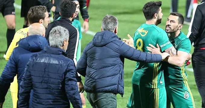 Boluspor'un Fenerbahçe'yi 6-2 Yendiği Maçta "Atak yapmayın" Tartışması Yaşandı