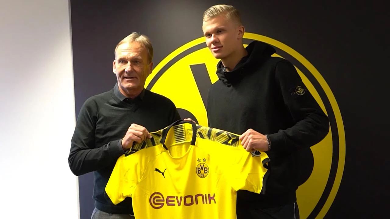 Borussia Dortmund Haaland'ı transfer etti