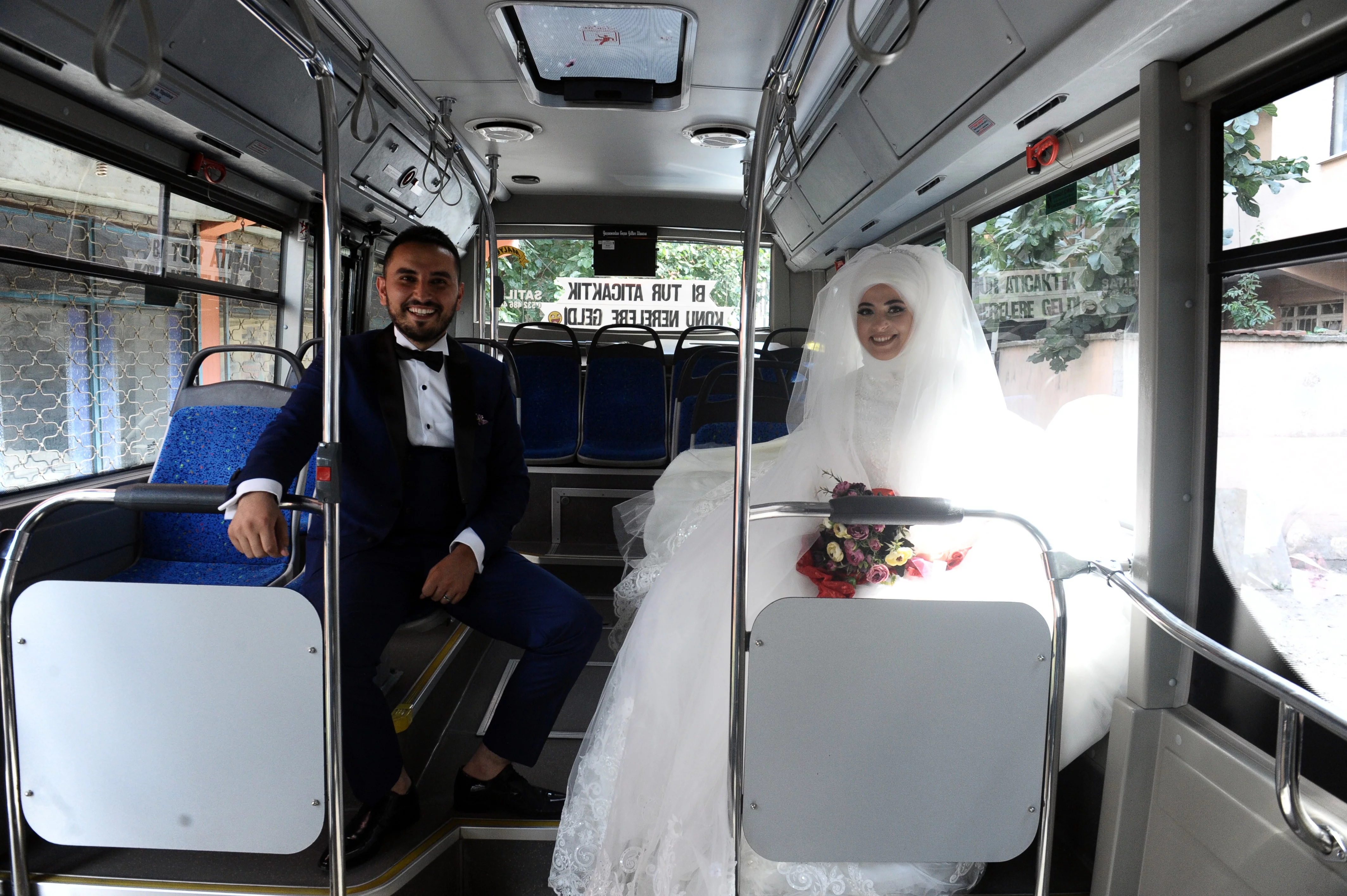 Böyle olur otobüs şoförünün düğünü