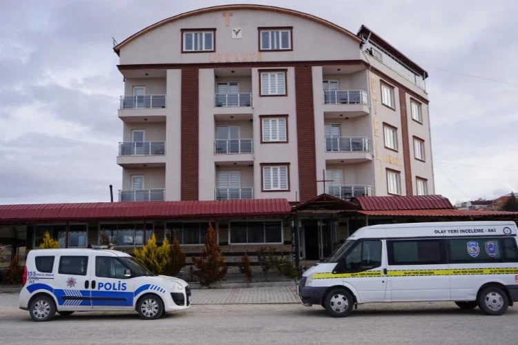 Burdur’da eski koca dehşeti: Boşandığı eşini önce vurdu, sonra bıçaklayarak öldürdü