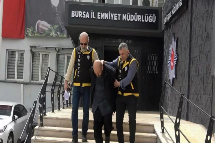 Bursa'da markette işlenen cinayetin zanlısı adliyeye sevk edildi
