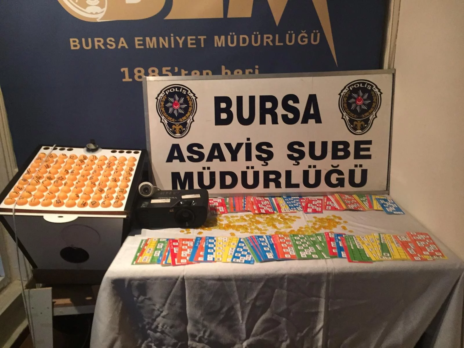 Bursa'da 20 bin liralık kumar operasyonu
