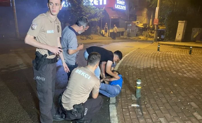 Bursa'da alev alan otomobilde, son anda kurtarıldı