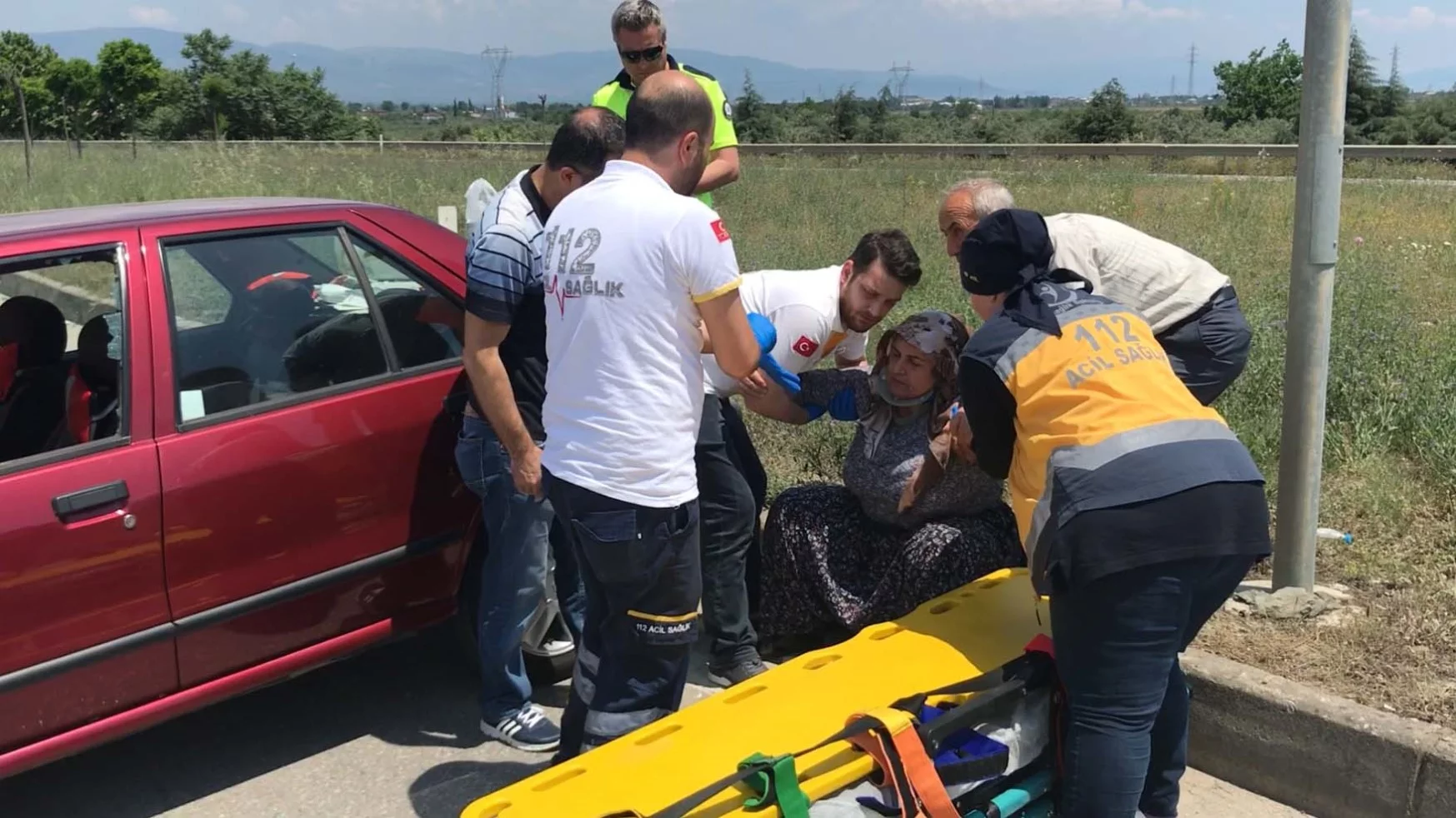 Bursa'da anne ile oğlu kazada yaralandı