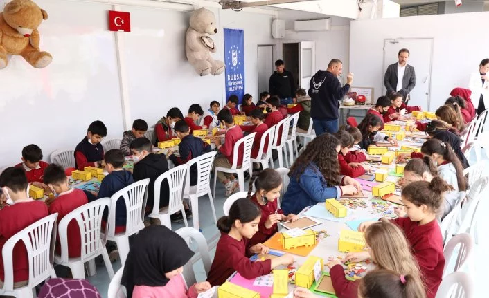 Bursa'da çocukların renkli bayramı