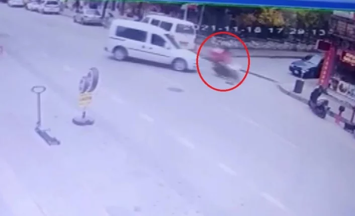 Bursa'da feci motor kazası güvenlik kameralarına yansıdı