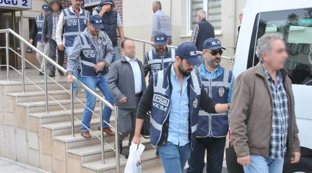 Bursa'da FETÖ'den tutuklu 30 sanık hakim karşısına çıktı