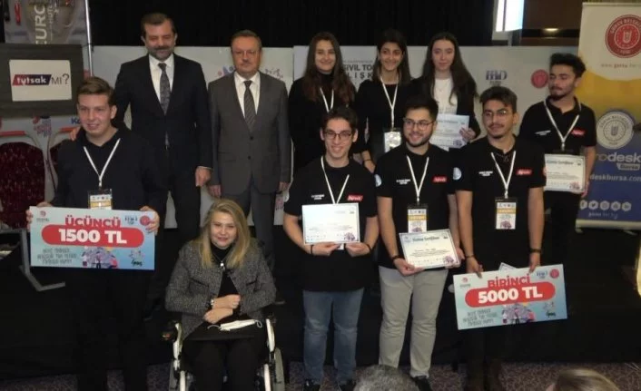 Bursa'da ‘Genç Zihinler, Geleceğe Yön Veren Yenilikçi Fikirler’ ödüllendirildi