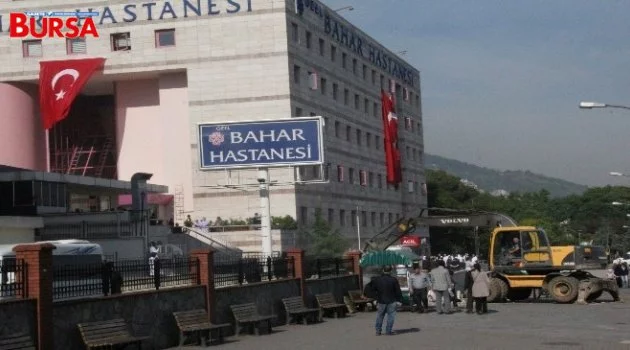 Bursa'da Hastanenin Kaçak Duvarı Yıkıldı