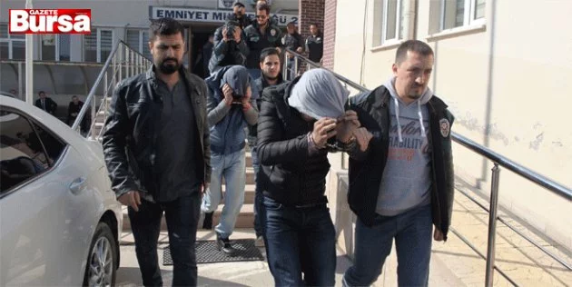 Bursa'da öğrencilere uyuşturucu satanlara operasyon!