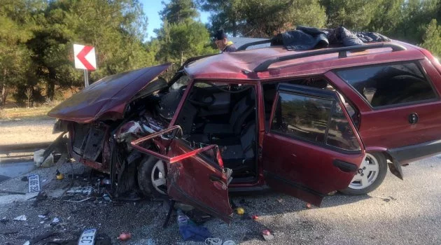 Bursa'da otomobiller çarpıştı: 6 yaralı